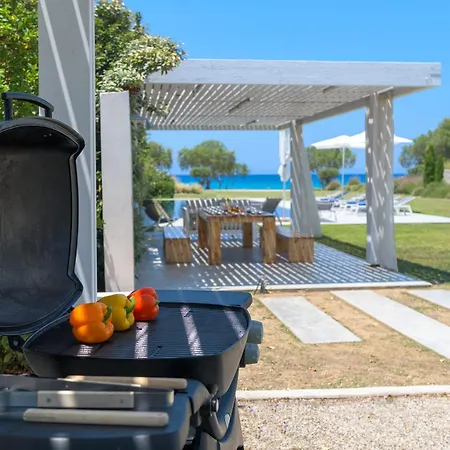 Renee Front Executive Luxury Villa Soroni