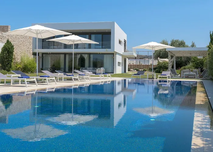 Villa Renee Front Executive Luxury Soroni