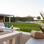 Renee Front Executive Luxury Soroni
