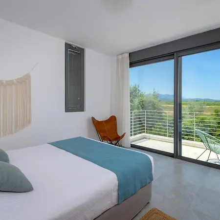 Villa Renee Front Executive Luxury *