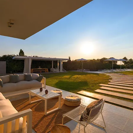 Renee Front Executive Luxury Villa