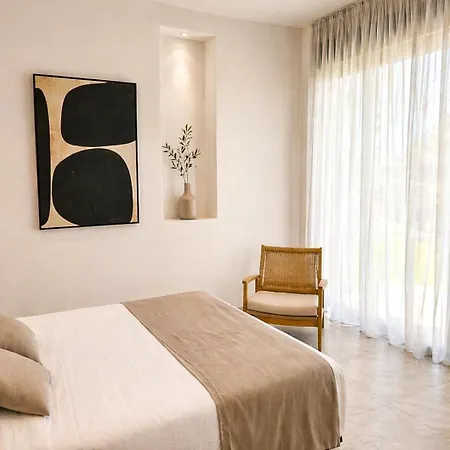 וילה Renee Front Executive Luxury Soroni
