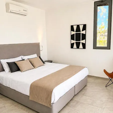 Renee Front Executive Luxury Villa