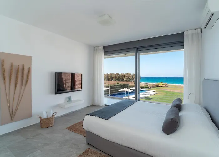 Renee Front Executive Luxury Villa