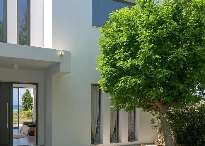 Вилла Renee Front Executive Luxury *