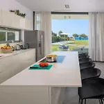 Renee Front Executive Luxury Villa Szoroní