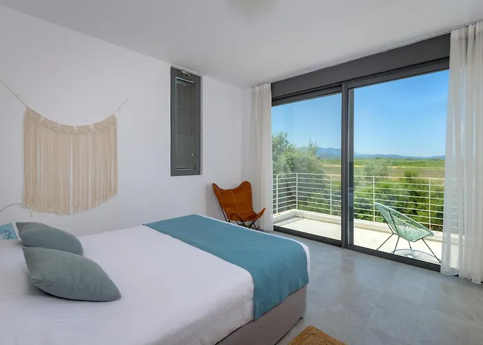 Villa Renee Front Executive Luxury *